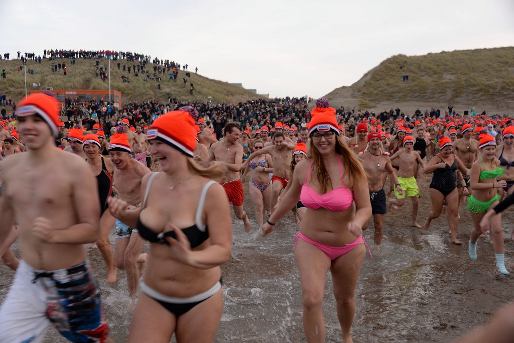 ../Images/Nieuwjaarsduik Nederzandt 2016 029.jpg